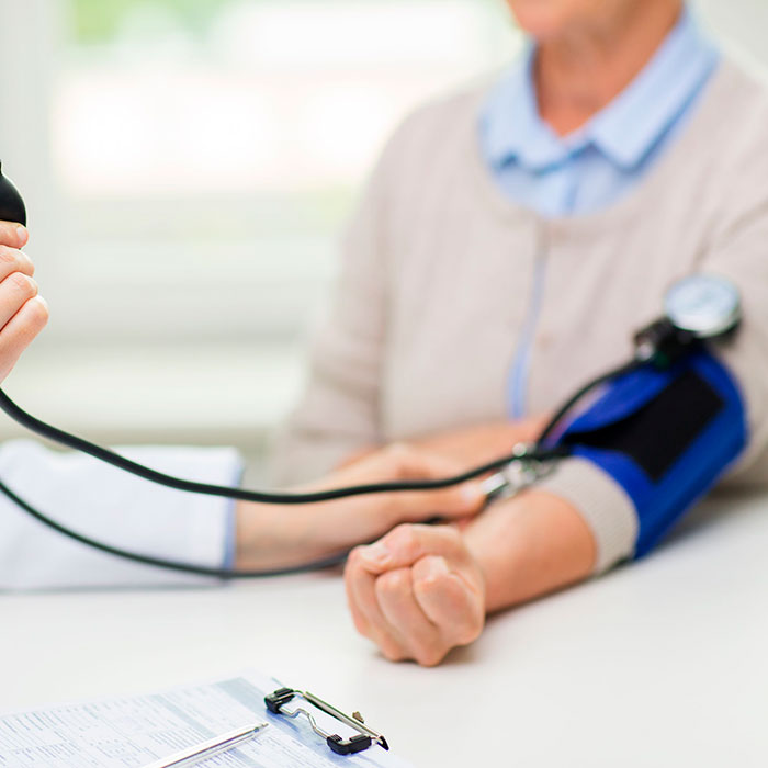 magas vérnyomás a klinikán gyakorlatok a magas vérnyomás enyhítésére