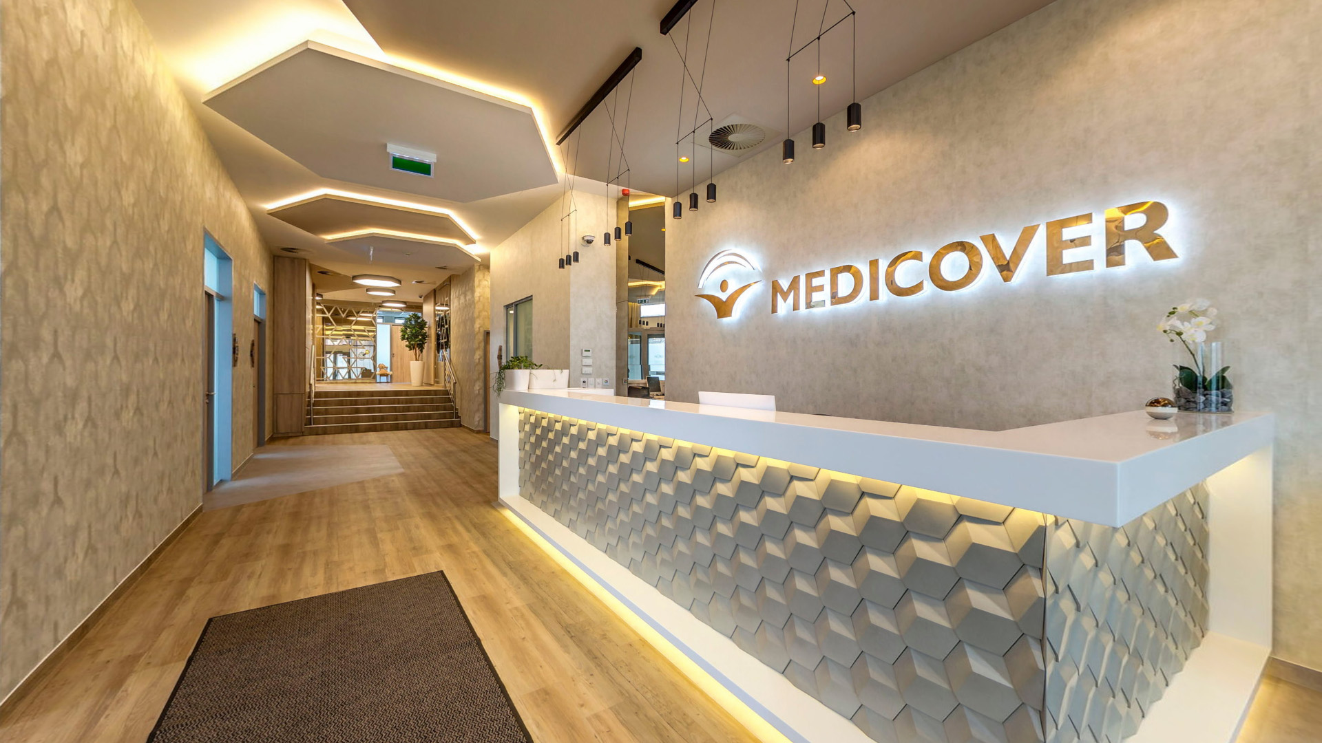 Medicover Eiffel Klinika, Fejlett Diagnosztikai Központ és Fogászat